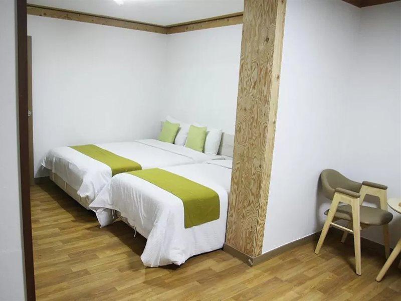 Jeju Miracle Hotel מראה חיצוני תמונה