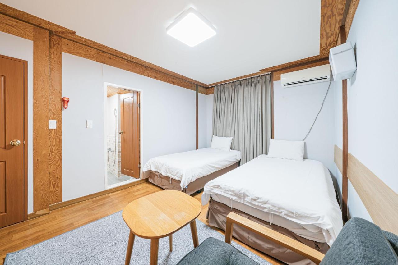 Jeju Miracle Hotel מראה חיצוני תמונה