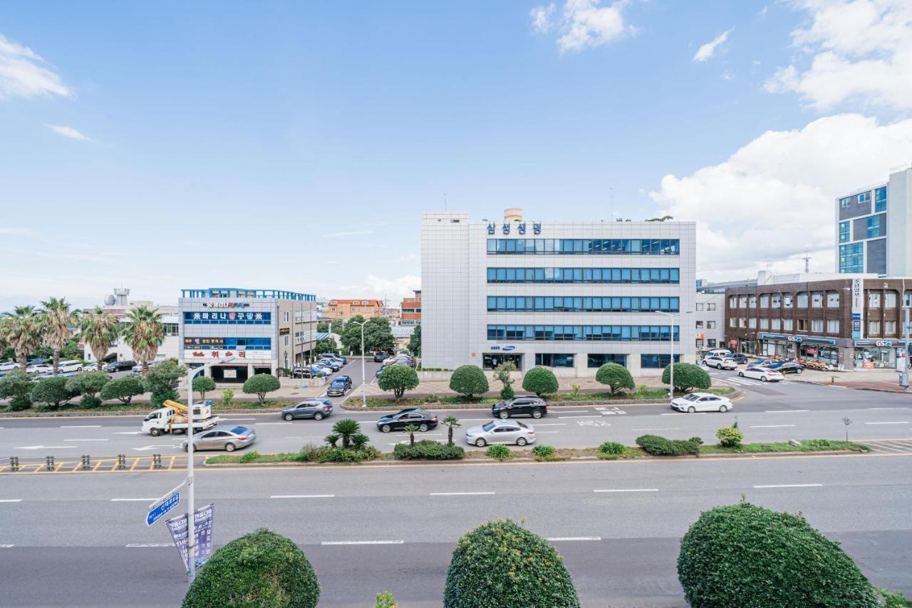 Jeju Miracle Hotel מראה חיצוני תמונה