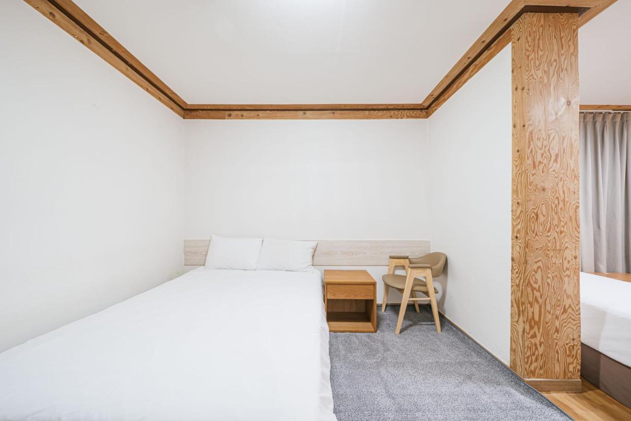 Jeju Miracle Hotel מראה חיצוני תמונה