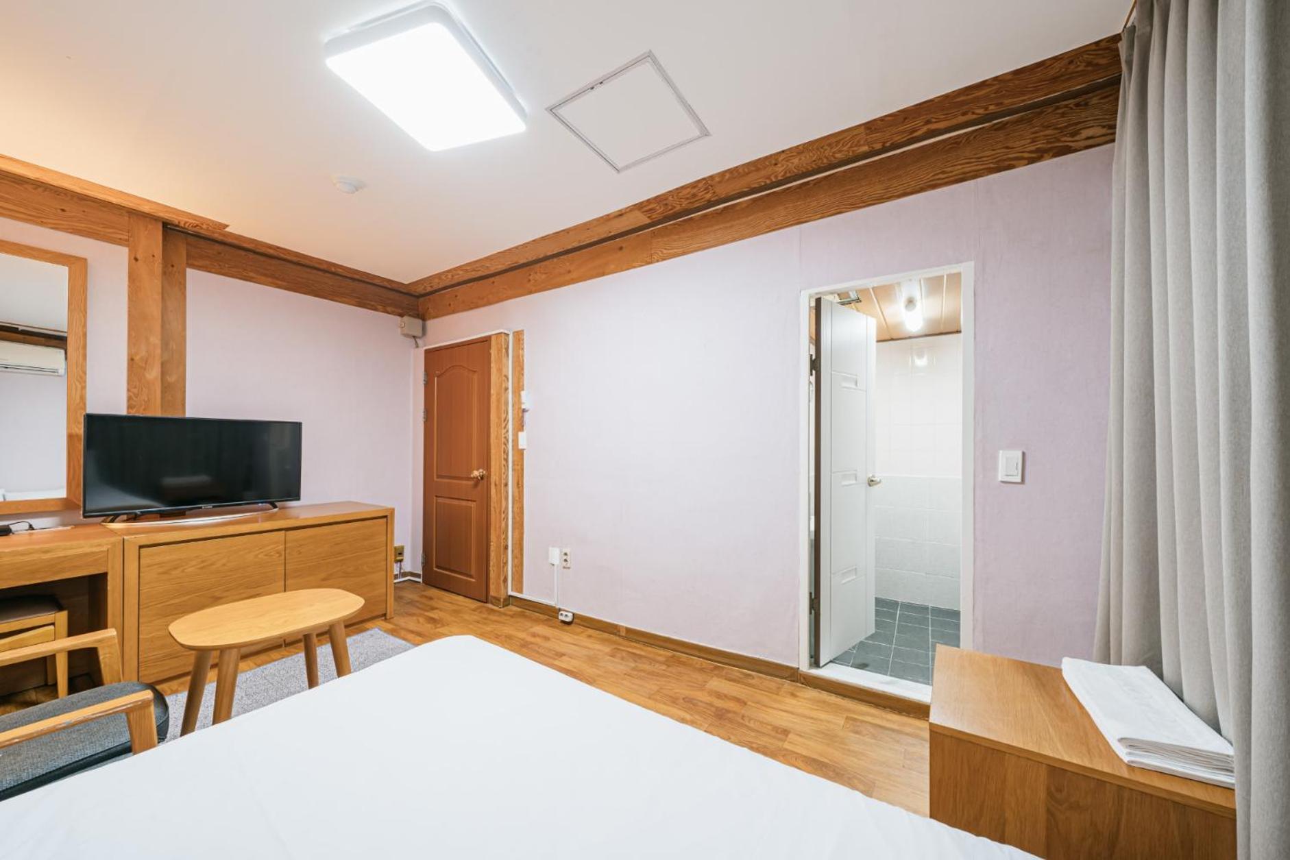 Jeju Miracle Hotel מראה חיצוני תמונה