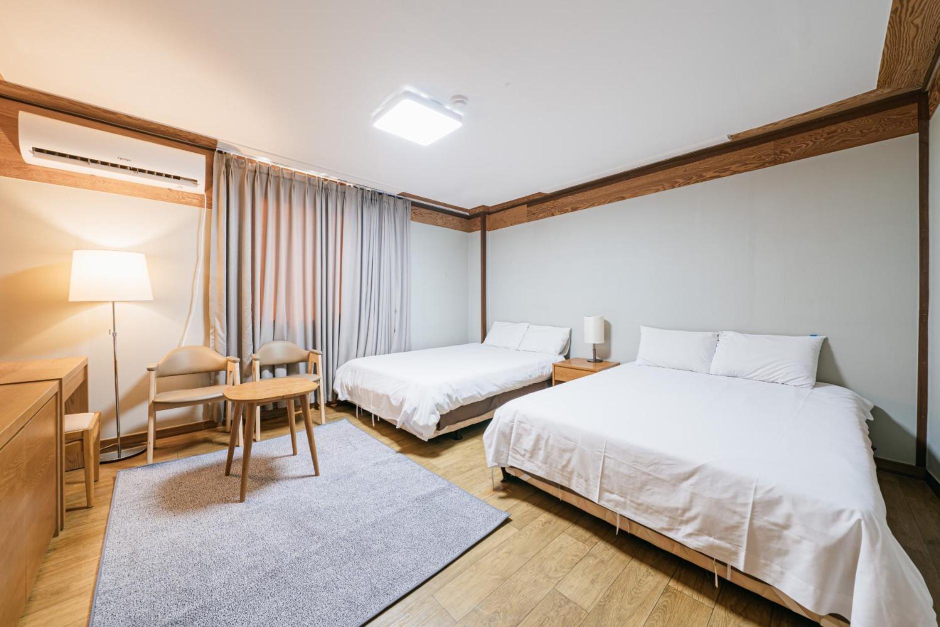 Jeju Miracle Hotel מראה חיצוני תמונה