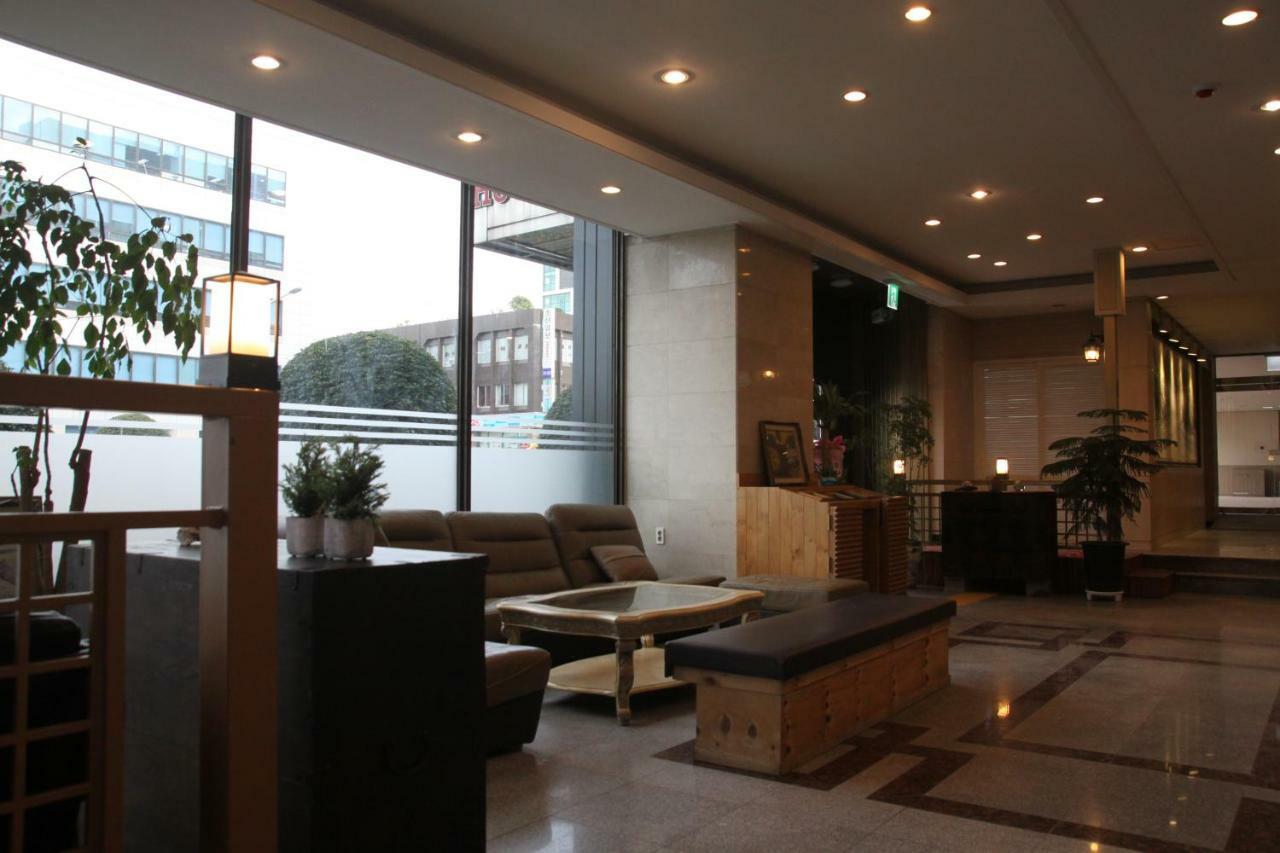 Jeju Miracle Hotel מראה חיצוני תמונה
